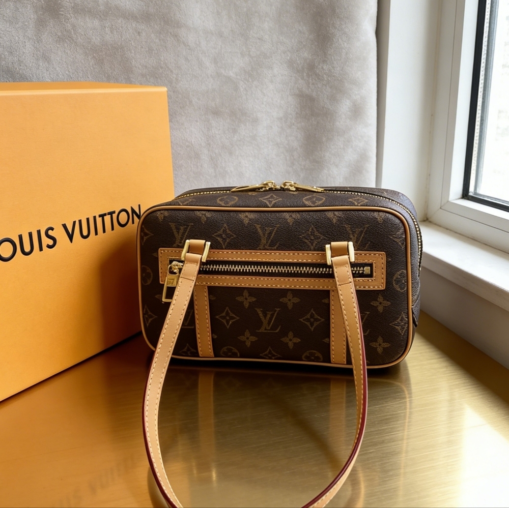 Louis Vuitton  Cité